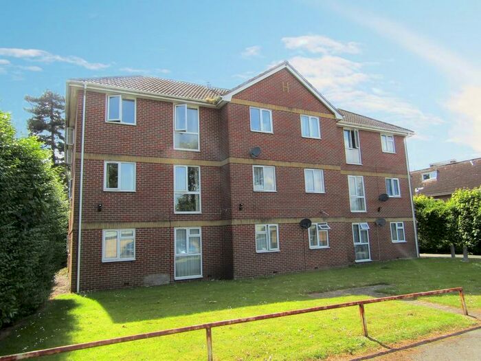 1 Bedroom Ground Flat To Rent In Spring Road, Sholing, Southampton, SO19