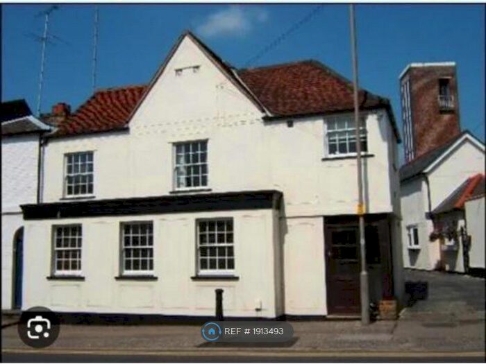 1 Bedroom Flat To Rent In High Street, Ongar, CM5