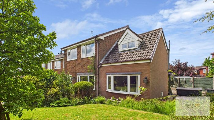 4 Bedroom End Of Terrace House For Sale In Bolton Road North, Edenfield, Ramsbottom, BL0