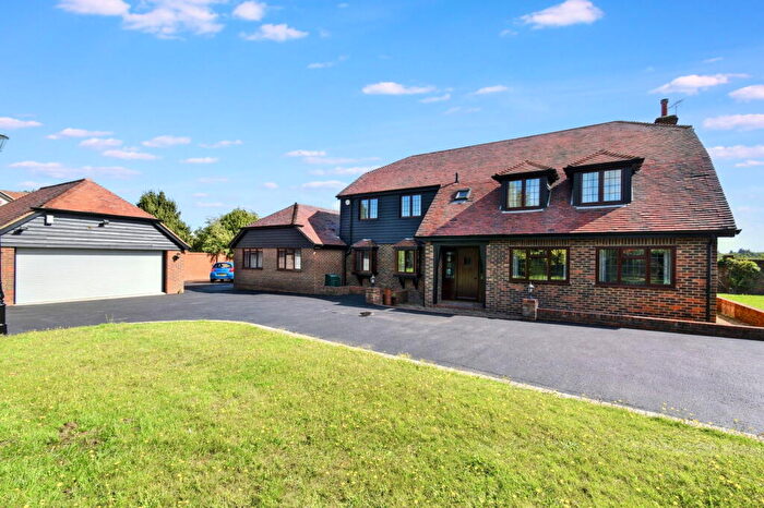 4 Bedroom Detached House For Sale In Eastling Road, Ospringe, Faversham, ME13