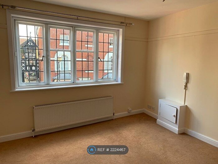 2 Bedroom Flat To Rent In Castle Street, Shrewsbury, SY1