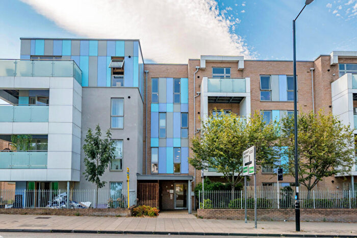 2 Bedroom Apartment For Sale In Baring Road, Lee, SE12