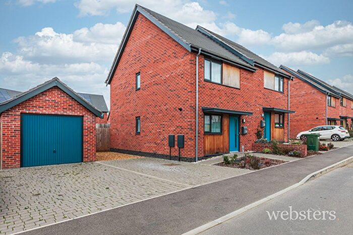 2 Bedroom Semi-Detached House For Sale In Draper Way, Taverham, NR8