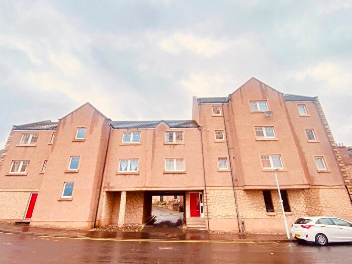 2 Bedroom Flat To Rent In Branning Court, Mid Street, Kirkcaldy, KY1
