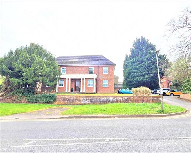 1 Bedroom Flat To Rent In Crowthorne Road, Bracknell, RG12