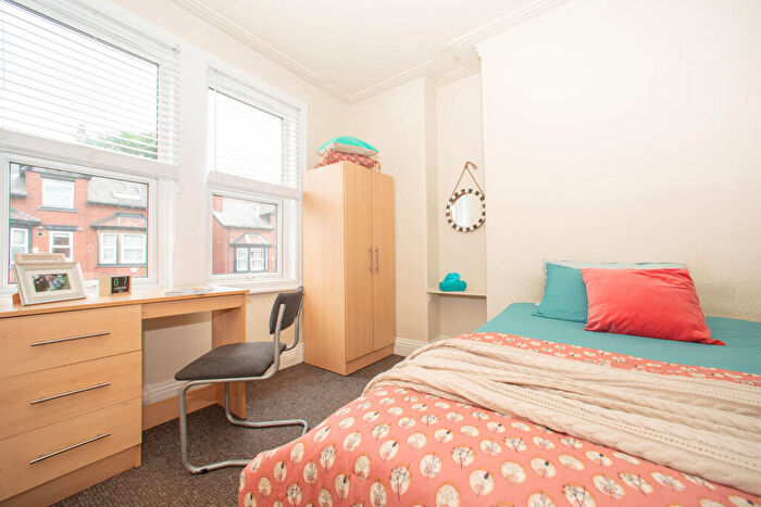 4 Bedroom Terraced House To Rent In Canterbury Drive, Headingley, Leeds, LS6