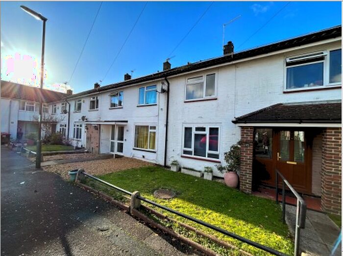 1 Bedroom House To Rent In Southgate, RH10