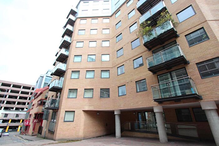 1 Bedroom Flat For Sale In Merchants Place, Reading, Reading, RG1