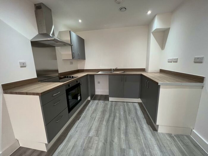 1 Bedroom Flat To Rent In Yeovil Town Centre, BA20