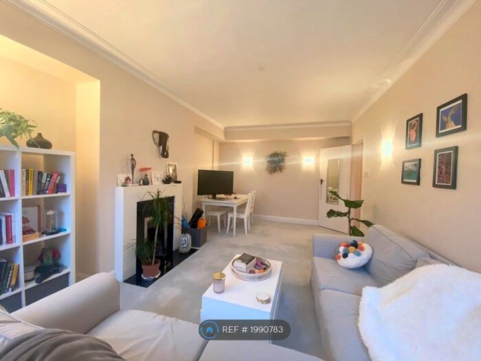 1 Bedroom Flat To Rent In Basildon Court, London, W1G