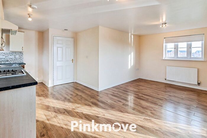 2 Bedroom Flat For Sale In Argosy Way, Newport, NP19