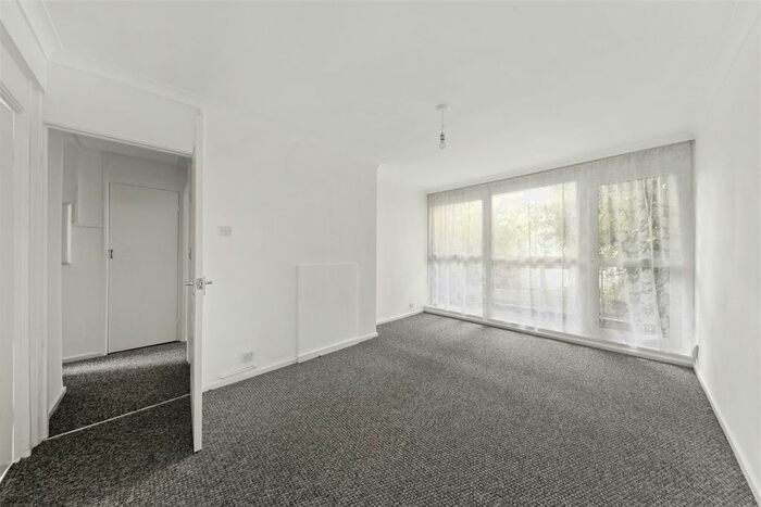 1 Bedroom Flat To Rent In Cottage Grove, London, SW9