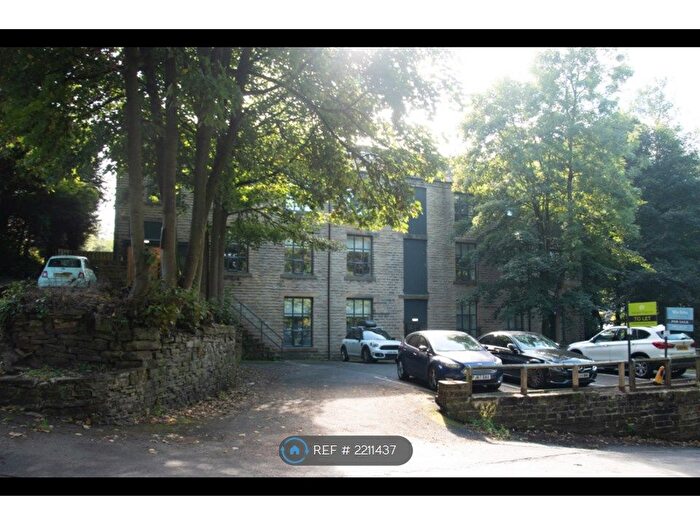 2 Bedroom Flat To Rent In Green Mill Apartments, Holmfirth, HD9