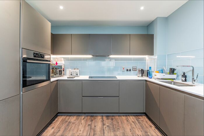 2 Bedroom Flat To Rent In Iverson Point, Harrison Walk, SE10