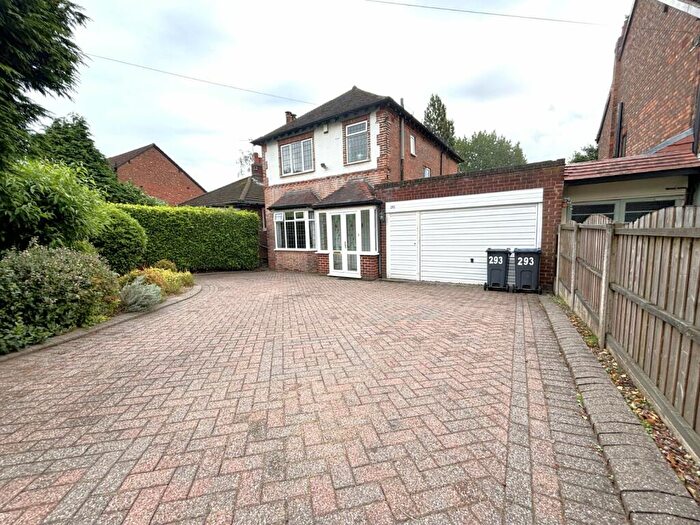 3 Bedroom Detached House To Rent In Orphanage Road, Sutton Coldfield, West Midlands, B72