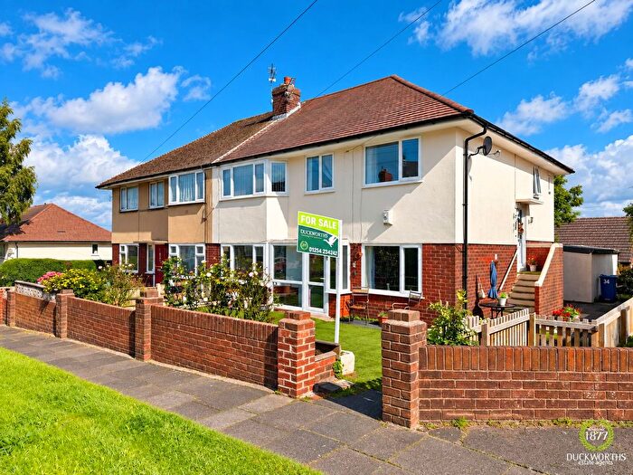1 Bedroom Flat For Sale In Thwaites Road, Oswaldtwistle, BB5