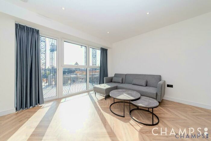 2 Bedroom Flat To Rent In Tryon House, Brook Street, Royal Exchange, KT1