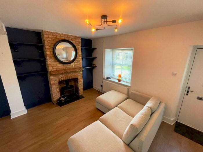 2 Bedroom Cottage To Rent In Main Street, Cosgrove, MK19