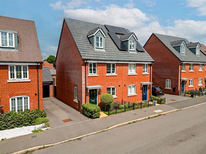 3 Bedroom Semi-Detached House For Sale In Calville Gardens, Aylesbury, HP18