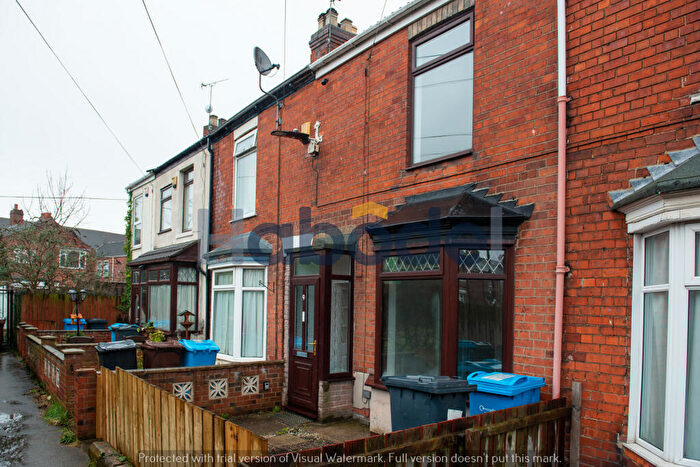 2 Bedroom Terraced House To Rent In Alexandra Road, Newland, Hull, HU5