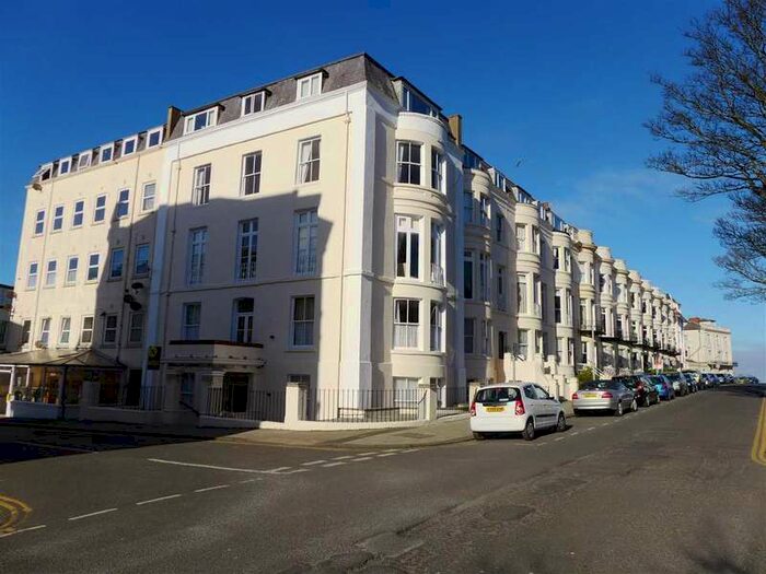 2 Bedroom Apartment To Rent In Elizabethan Court, Albion Road, Scarborough, YO11