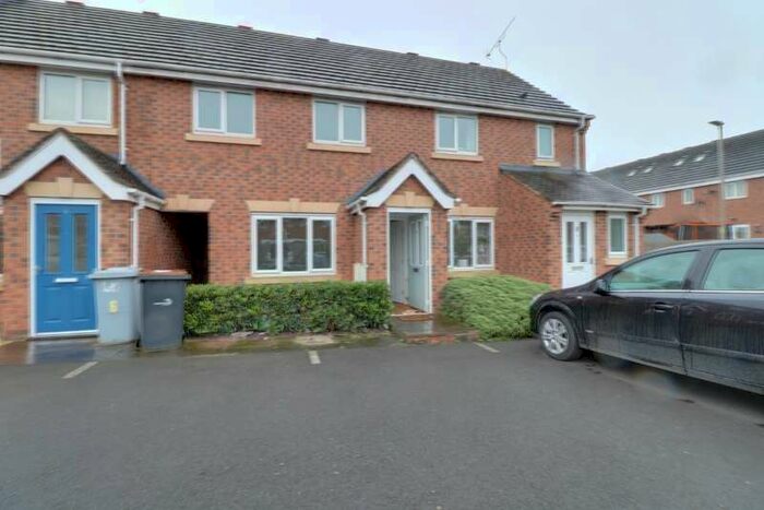 3 Bedroom Mews House To Rent In Worsdell Close, , Crewe, CW2