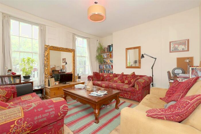 2 Bedroom Flat To Rent In Kingsland Road, London E8