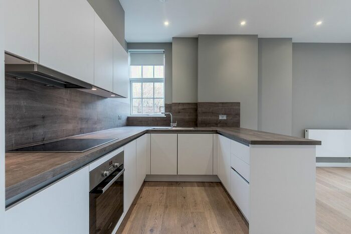 1 Bedroom Flat To Rent In Cheam Common Road, Worcester Park, KT4