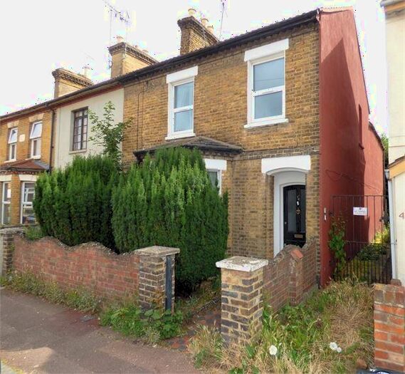 2 Bedroom Flat To Rent In Park Street, Westcliff On Sea, Westcliff On Sea, SS0
