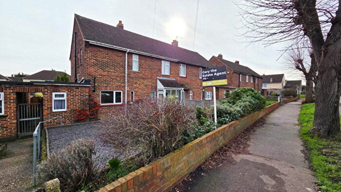 3 Bedroom Semi Detached House For Sale In Littlebrook Manorway, Dartford, DA1