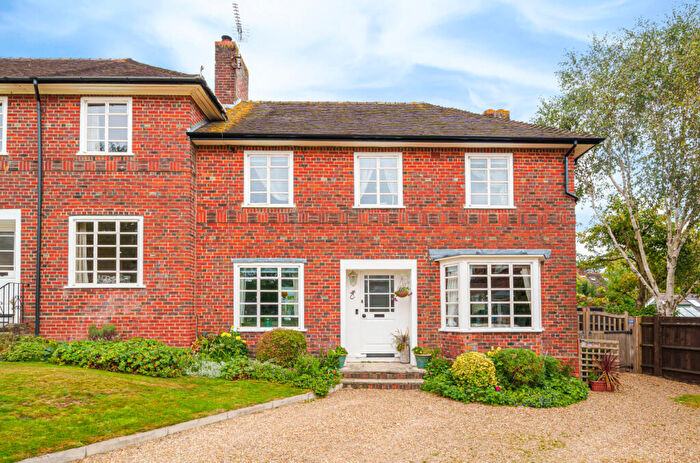 4 Bedroom End Of Terrace House For Sale In Ethelburt Avenue, Bassett Green, Southampton, Hampshire, SO16