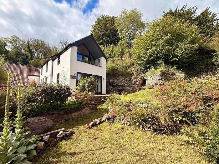 3 Bedroom Semi-Detached House For Sale In Street End Lane, Blagdon, BS40