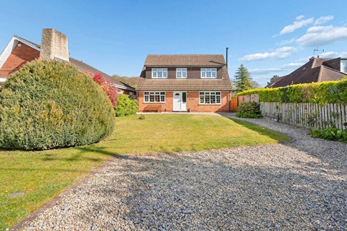 4 Bedroom Detached House For Sale In Seymour Plain, Marlow, SL7