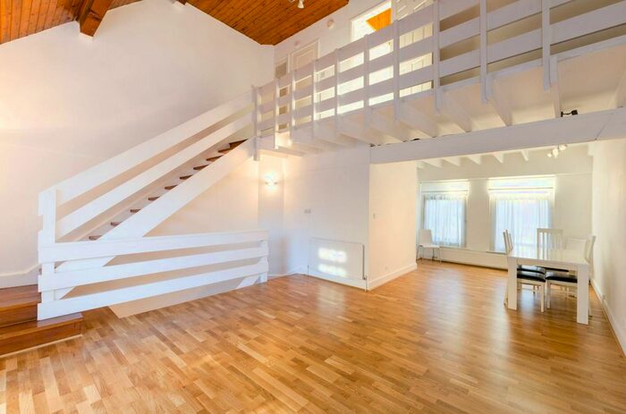 3 Bedroom Property To Rent In Old Brewery Mews, Hampstead, London, NW3