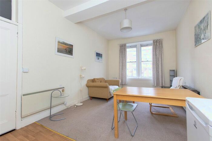 1 Bedroom Flat To Rent In Caledonian Place, Edinburgh, EH11