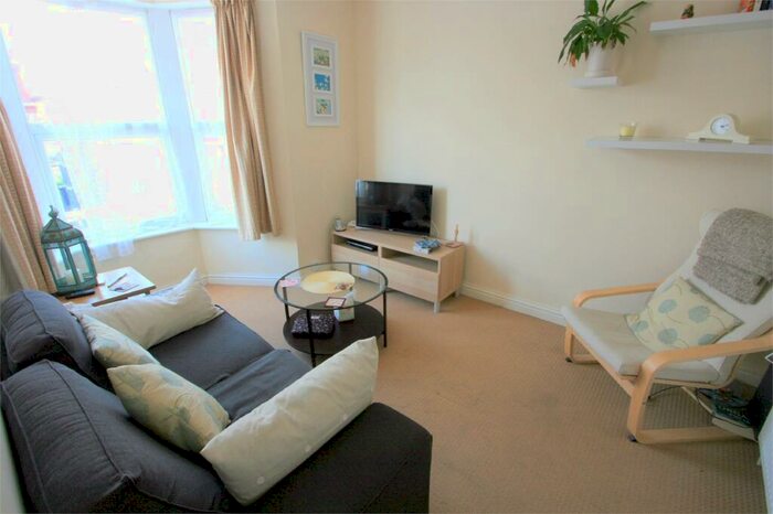 2 Bedroom Maisonette To Rent In Raleigh Road, Southville, Bristol, BS3