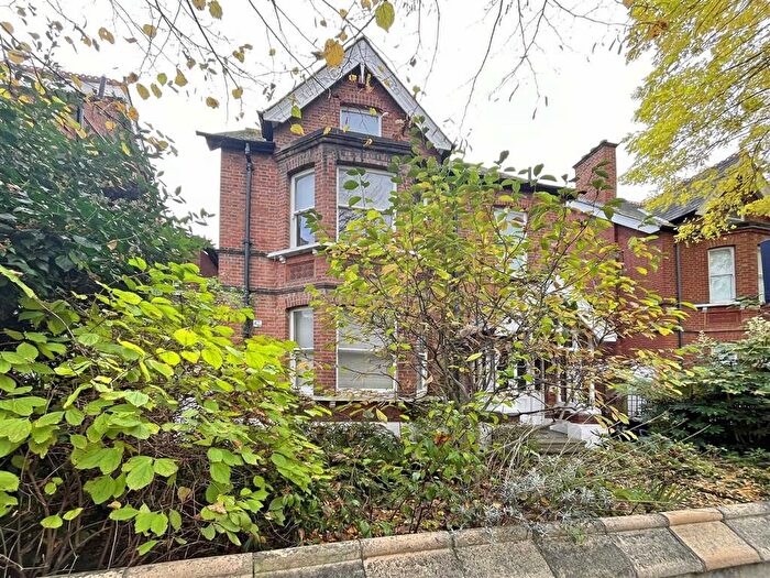 2 Bedroom Flat To Rent In Ennerdale Road, Kew, Richmond, TW9