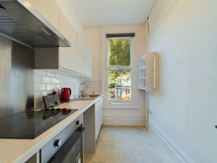 Studio To Rent In Goldstone Villas, Hove, East Sussex, BN3