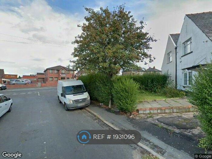 2 Bedroom Semi-Detached House To Rent In Hunger Hill Avenue, Bolton, BL3