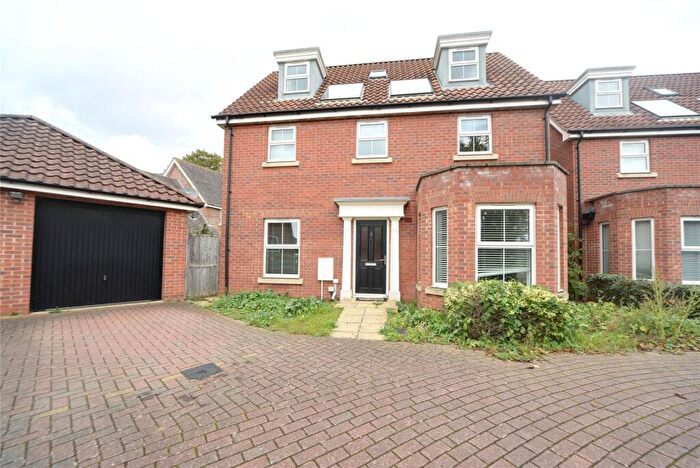 5 Bedroom Detached House To Rent In Garden View, Beck Row, Bury St Edmunds, Suffolk, IP28