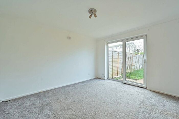 3 Bedroom Terraced House To Rent In Yeomans Ride, Hemel Hempstead, HP2