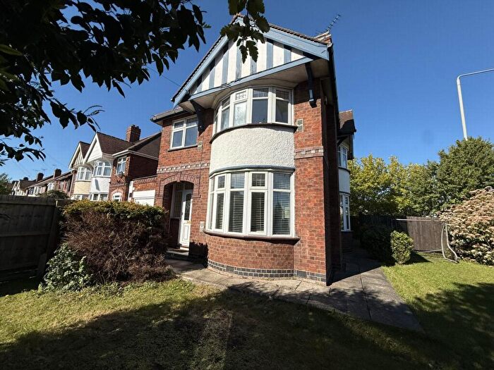 3 Bedroom Detached House For Sale In Wyngate Drive, Western Park, LE3