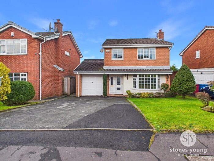 3 Bedroom Detached House For Sale In Stockwood Close, Blackburn, BB2