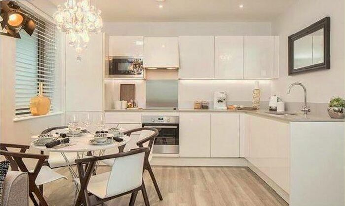 2 Bedroom Flat To Rent In Tawny Grove, Canley, Coventry, CV4