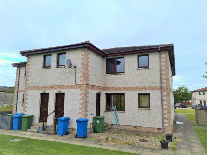 2 Bedroom Flat To Rent In Miller Road, Inverness, IV2