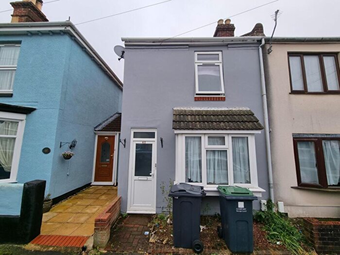 2 Bedroom House To Rent In Zetland Road, Gosport, PO12