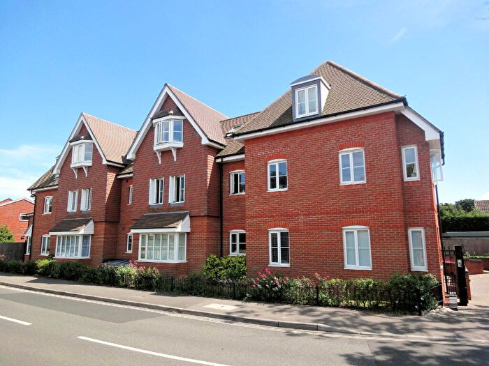 2 Bedroom Flat To Rent In Haven Manor, Shore Road, Warsash, Southampton, Hampshire, SO31