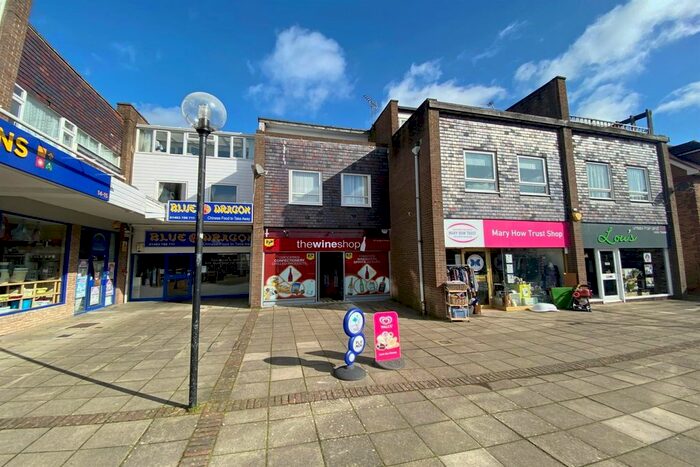 2 Bedroom Flat To Rent In A Jengers Mead, Billingshurst, West Sussex, RH14