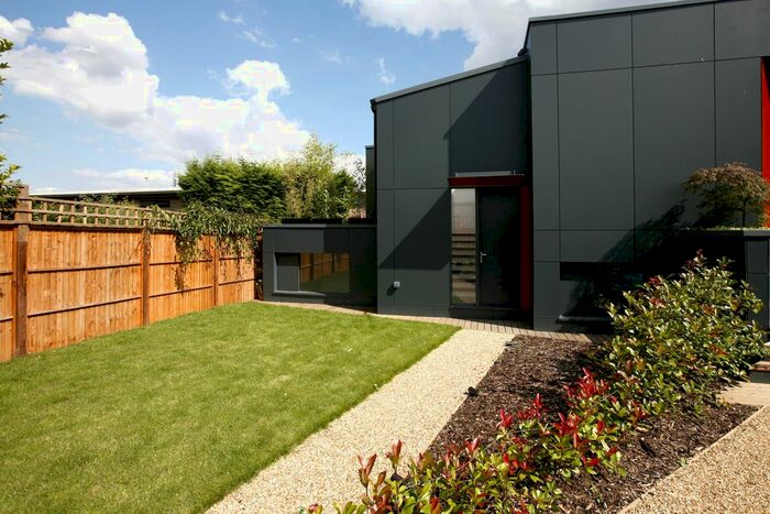 3 Bedroom Semi-Detached House To Rent In Dawlish Avenue, London, SW18