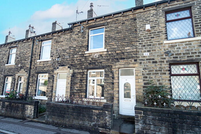 3 Bedroom Terraced House To Rent In Albert Street, Elland, HX5